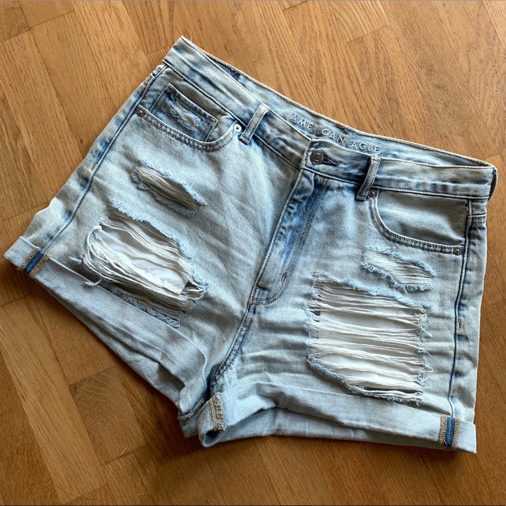 American Eagle Mom Short